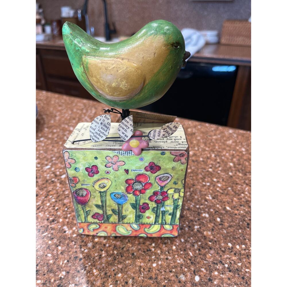 DEMDACO BLOSSOM SPLENDOR BLOOM BIRD SCULPTURE